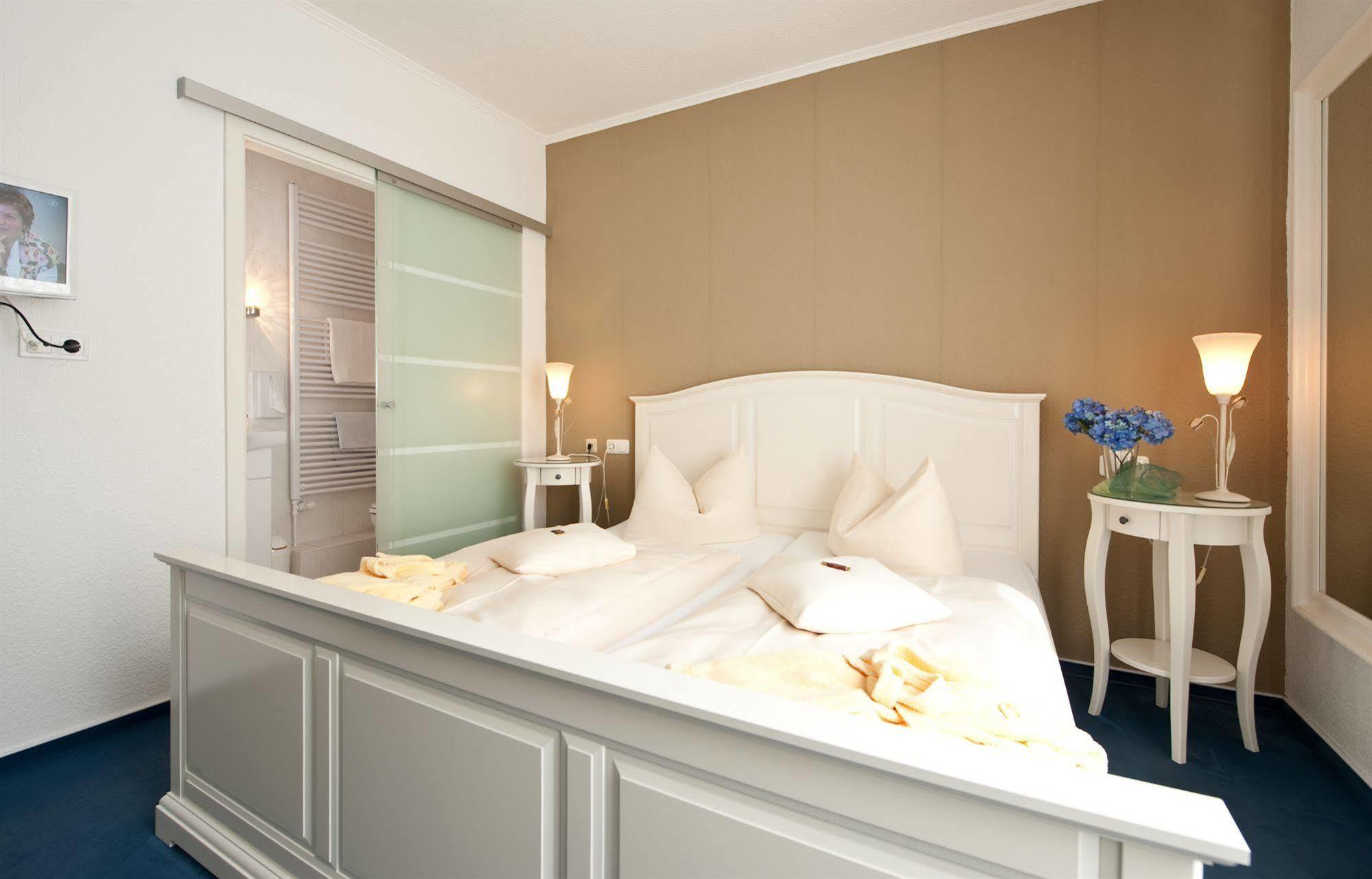 באד בוונסן Boutiquehotel Das Haus Am Walde מראה חיצוני תמונה